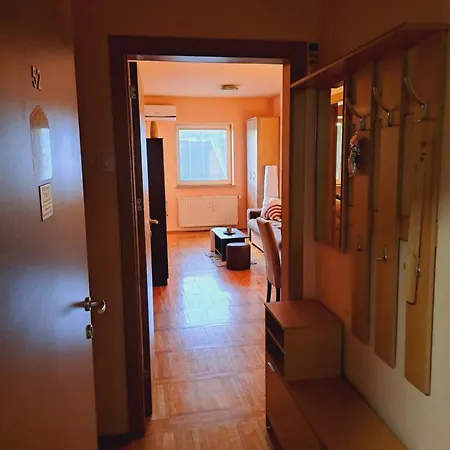 Sm 2 Apartman Apartment